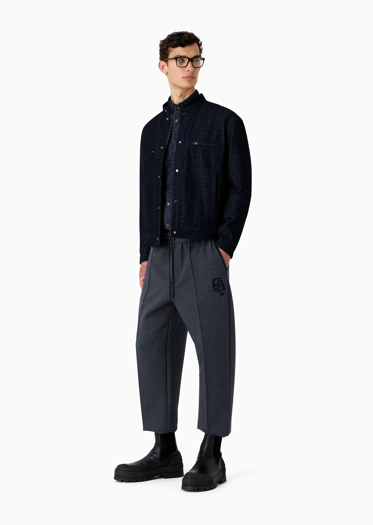 Comfortable chambray shirt with all-over flock logo lettering - 4