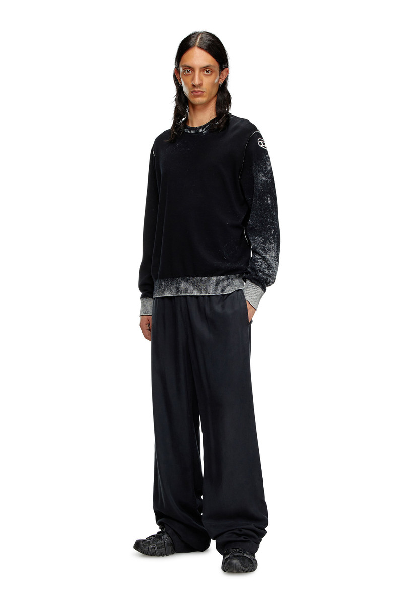 Diesel K-LARENCE-B outlook