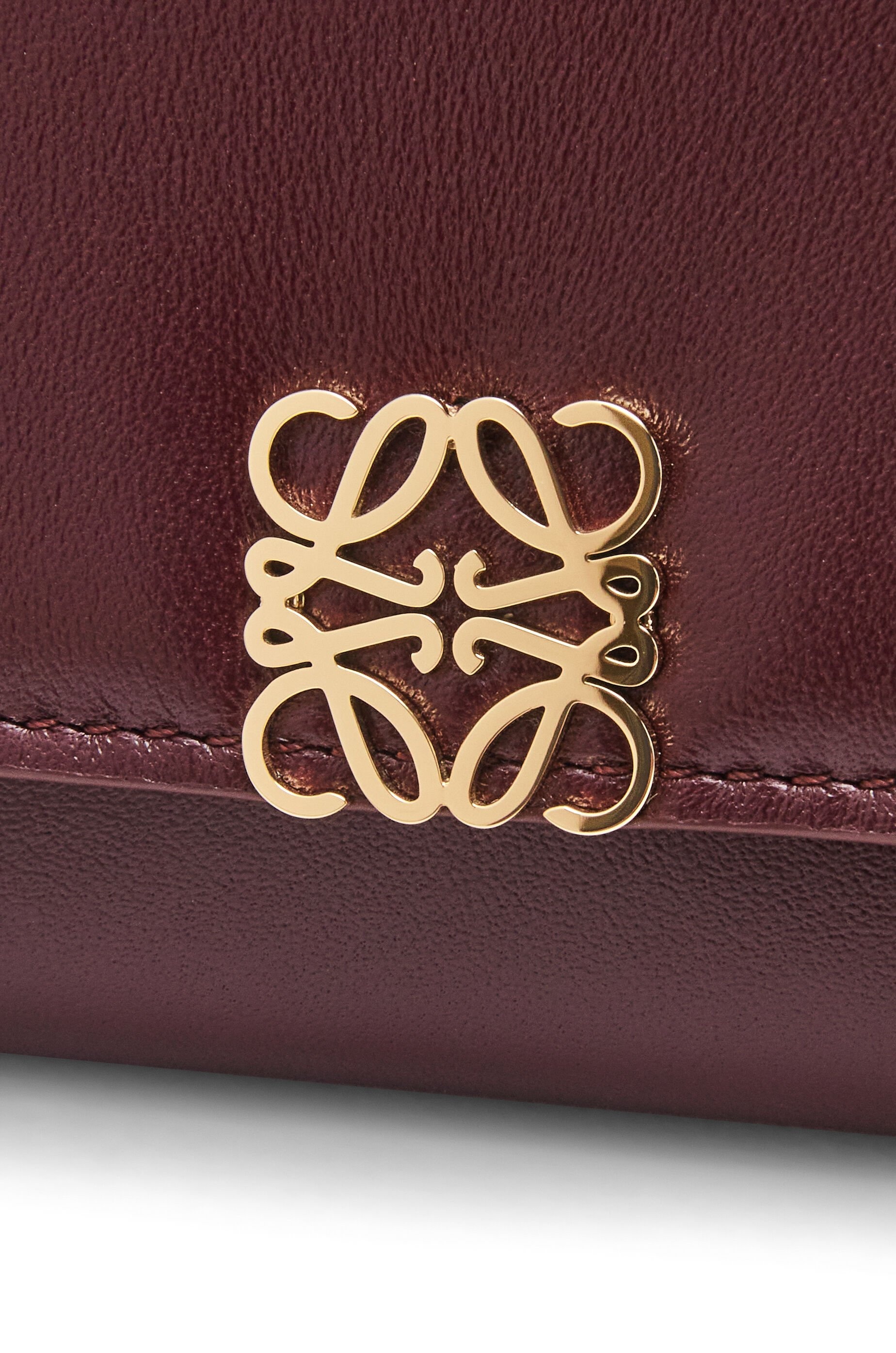 Puffer Anagram small vertical wallet in shiny nappa calfskin - 5