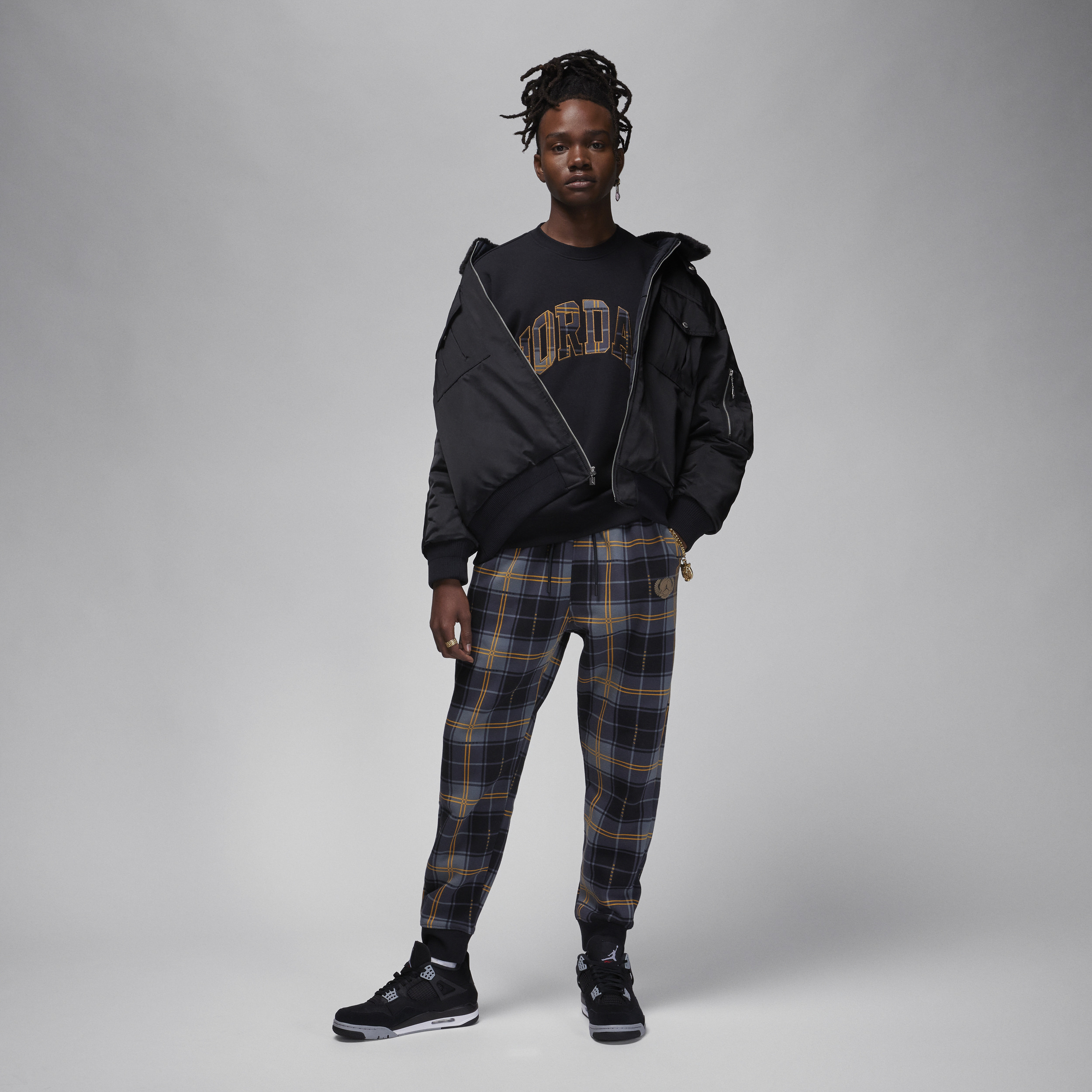 Men's Jordan Essential Holiday Fleece Crew - 6