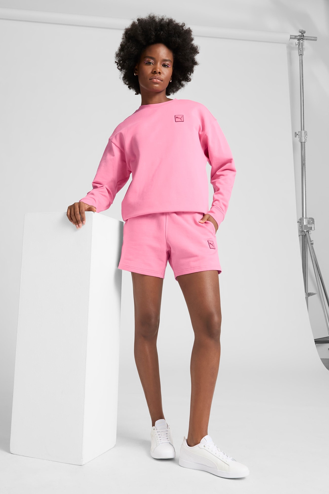 Essentials Elevated Women's 5" Mid-Rise Shorts - 5