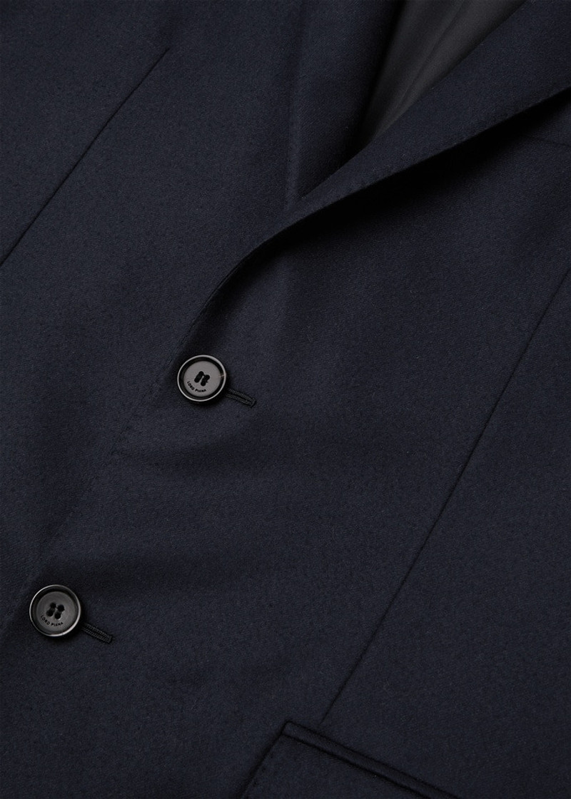The Gift of Kings® International Jacket 7