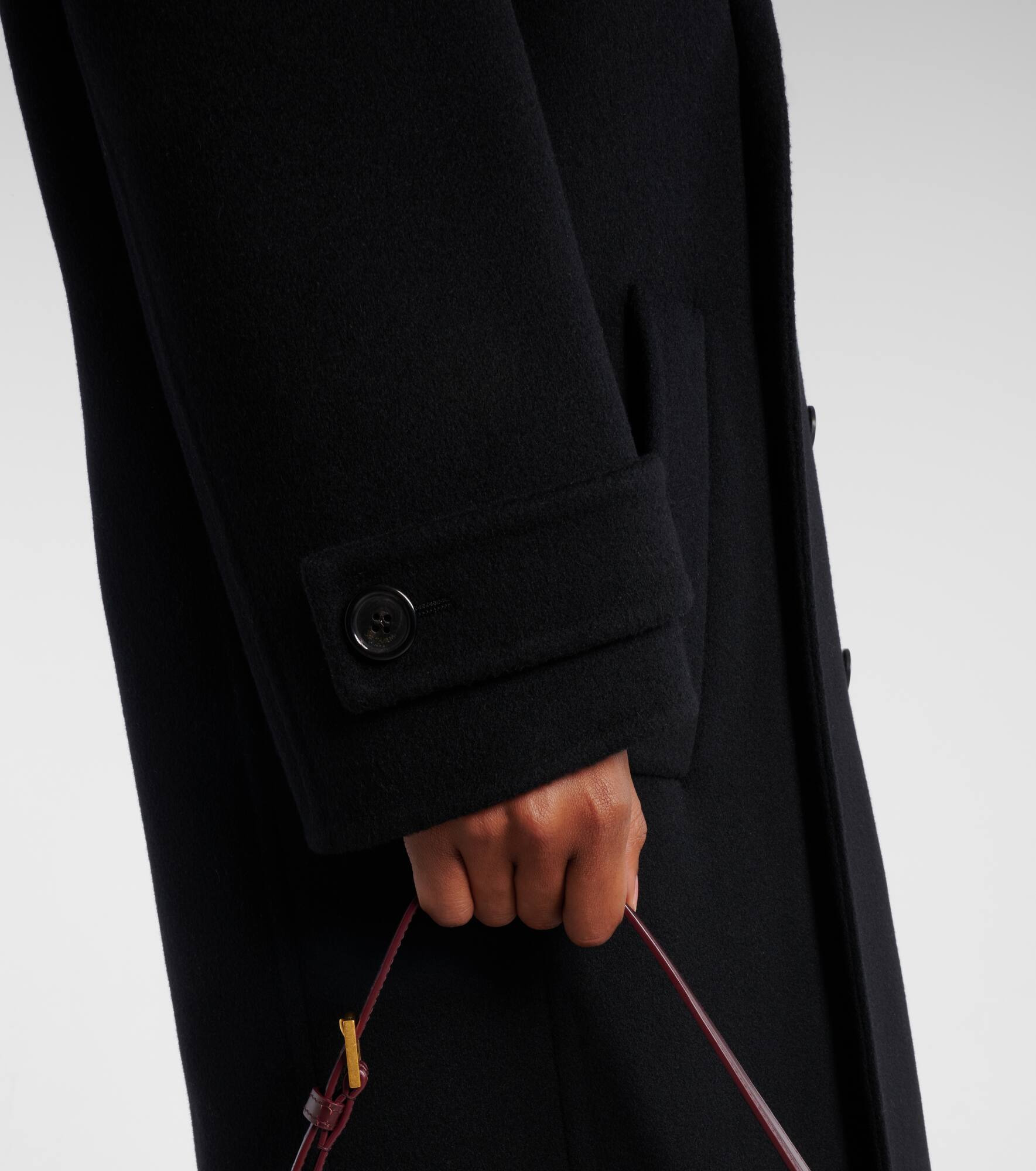 Double-breasted wool coat - 5