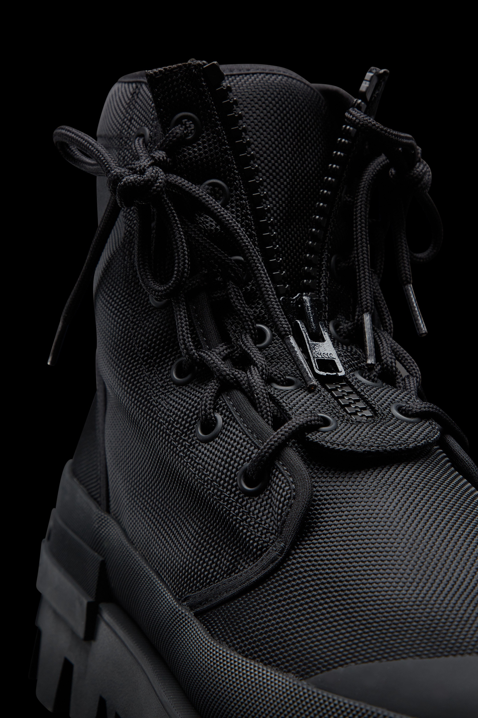 HYKE Desertyx Lace-Up Boots - 5
