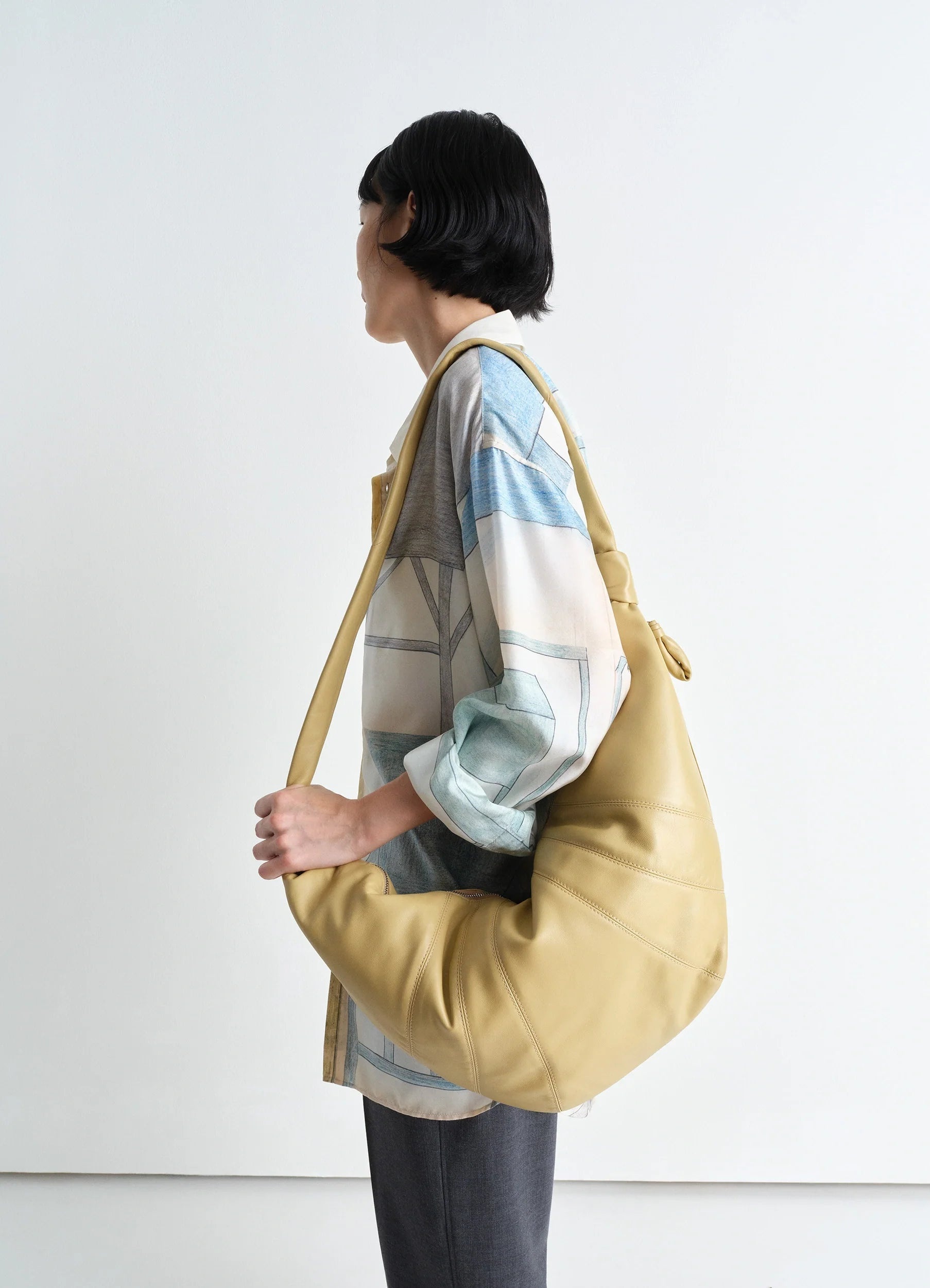 LARGE CROISSANT BAG - 3