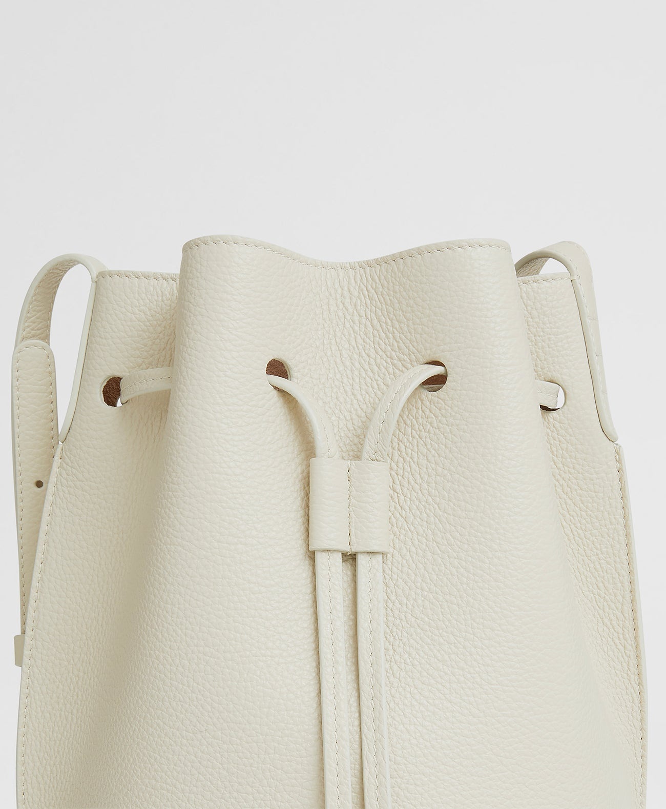 CHAMPAGNE BUCKET BAG - 3