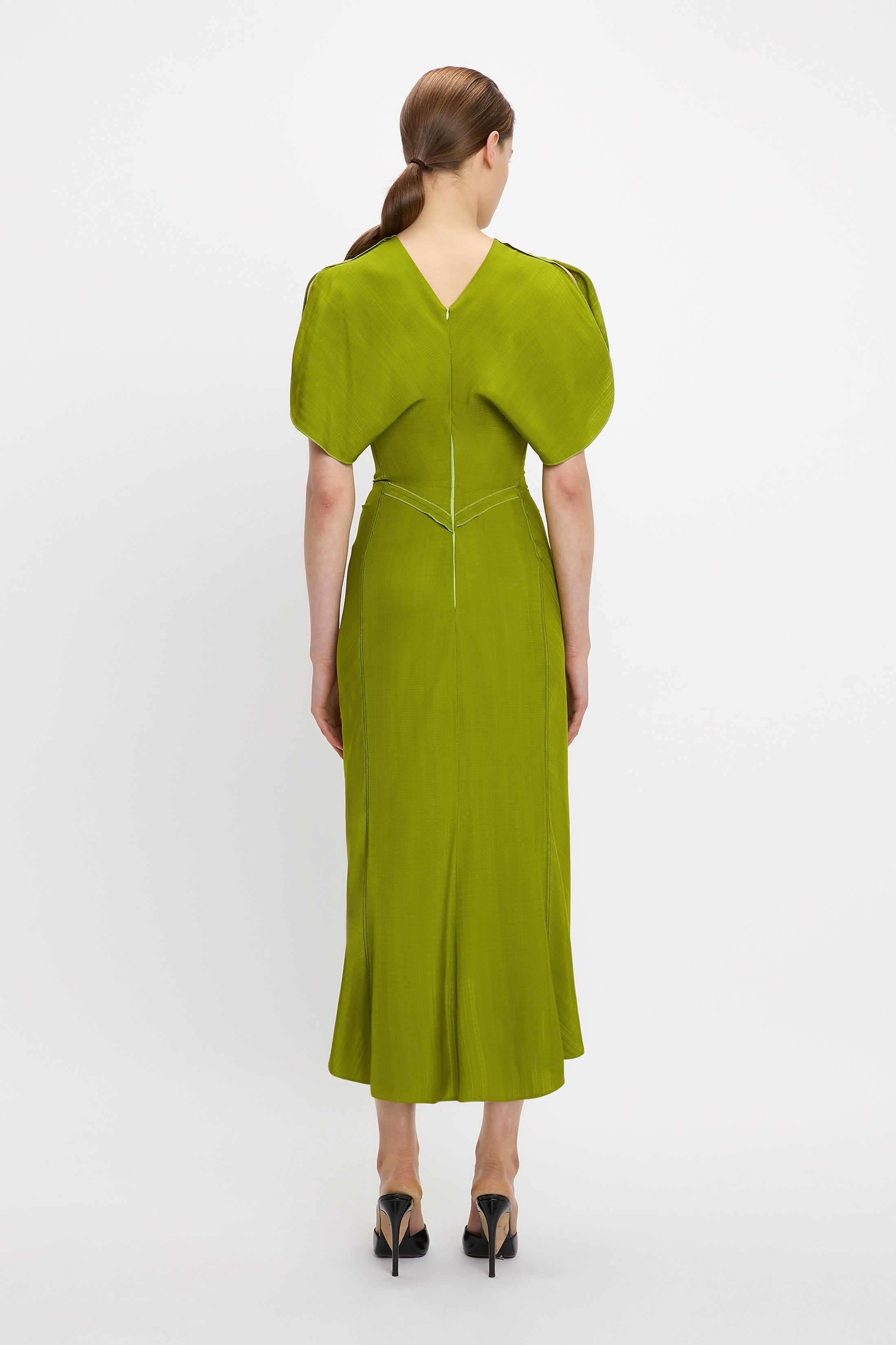 Gathered Waist Midi Dress In Parrot Green - 4