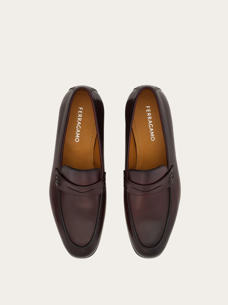 FERRAGAMO Penny loafer outlook