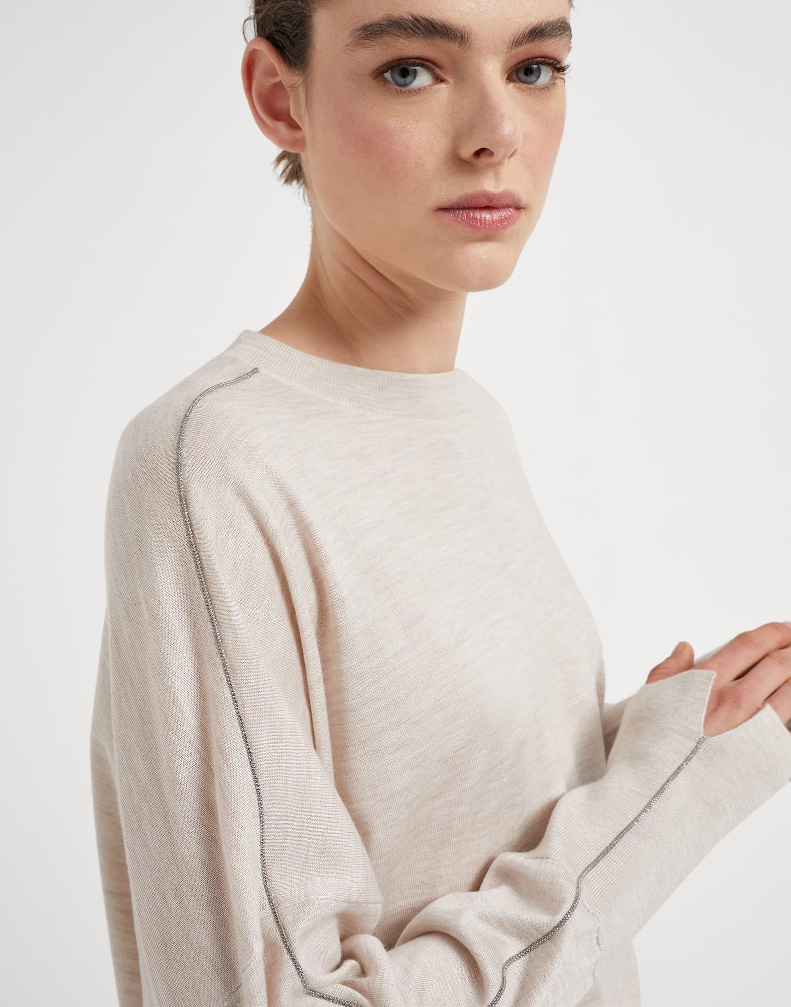 Cashmere and silk sweater with shiny sleeve trim - 3