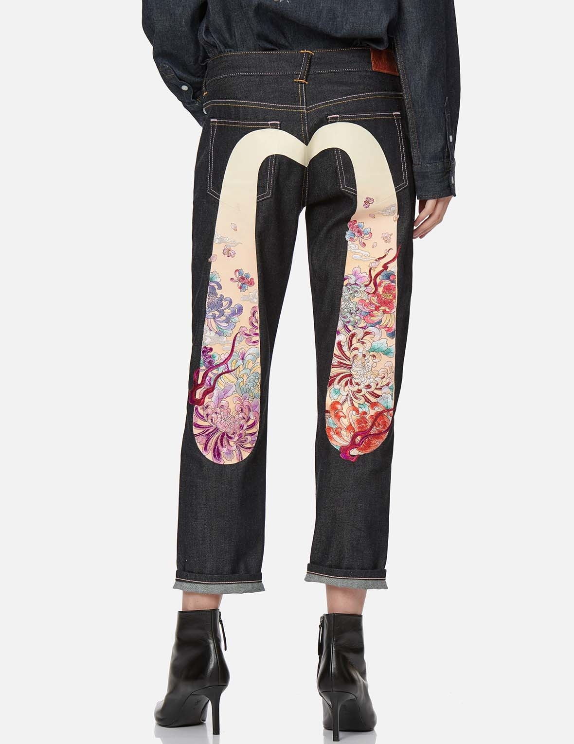GRADATED FLORAL MOTIF EMBROIDERED DAICOCK BOYFRIEND JEANS - 3