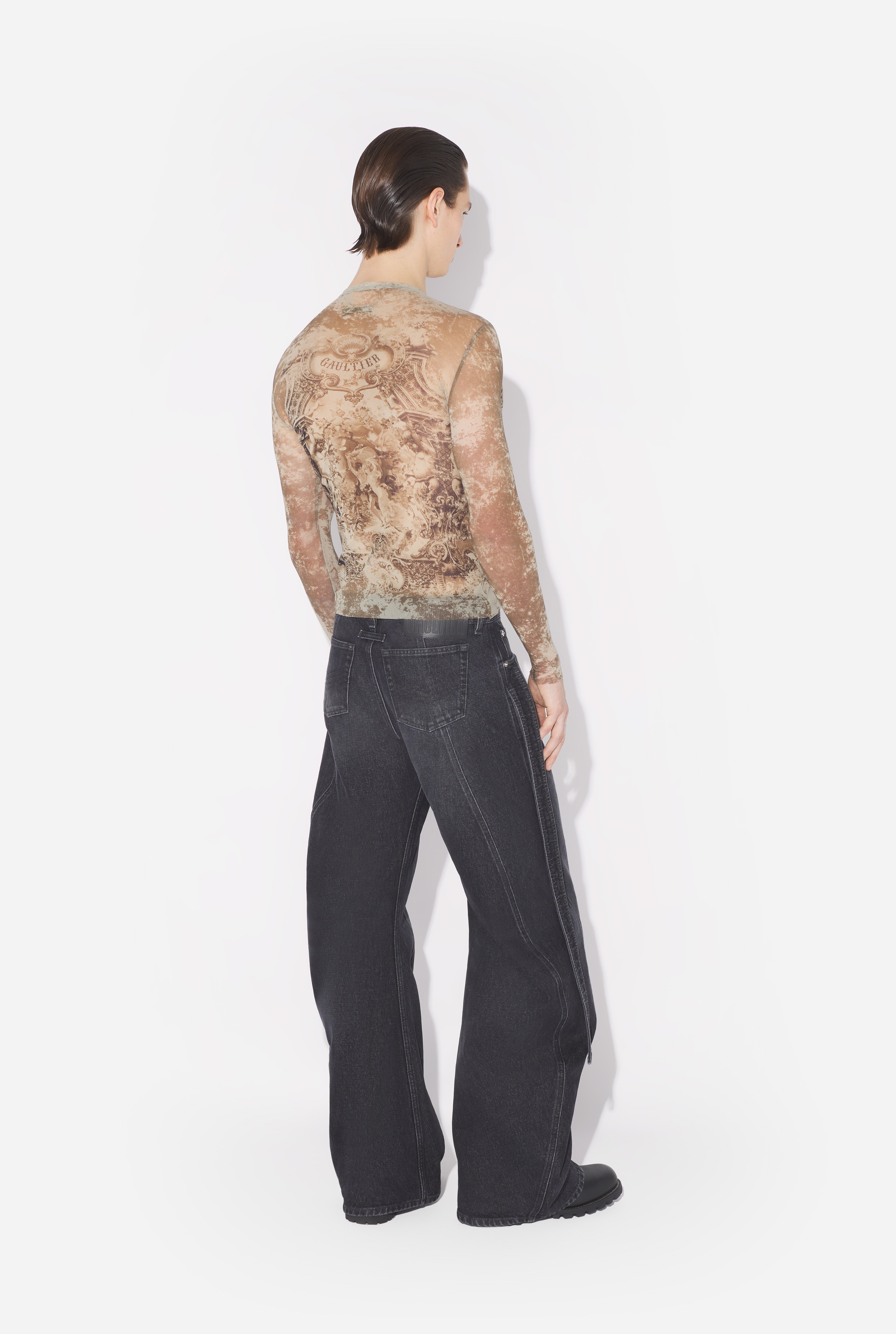 THE BEIGE MÉDAILLON TOP - 6
