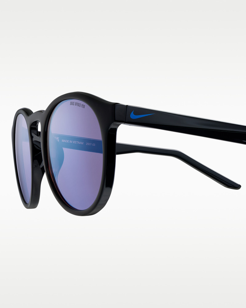Nike Swerve Team Road Tint 8
