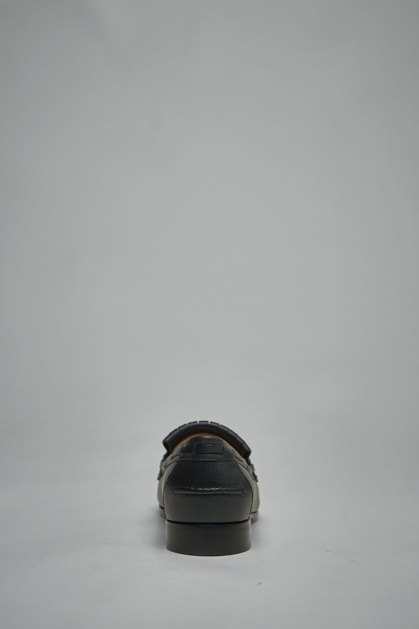VLogo Signature Kidskin Loafer with Fringes - 4