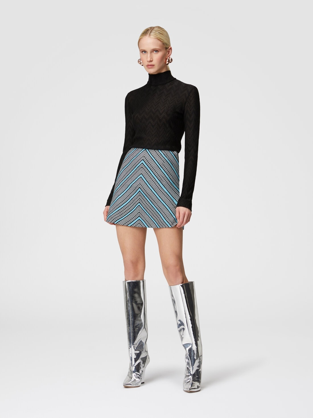 Wool and viscose turtleneck with tone-on-tone chevrn - 2