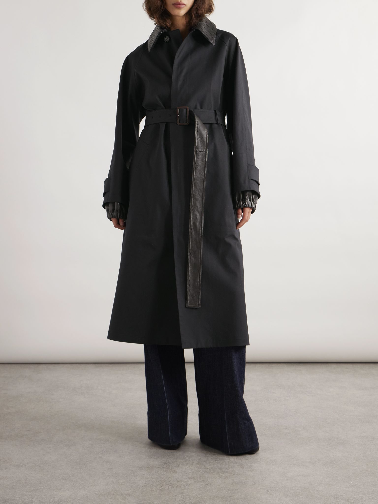 Belted intrecciato leather-trimmed cotton-blend gabardine trench coat Black - 2