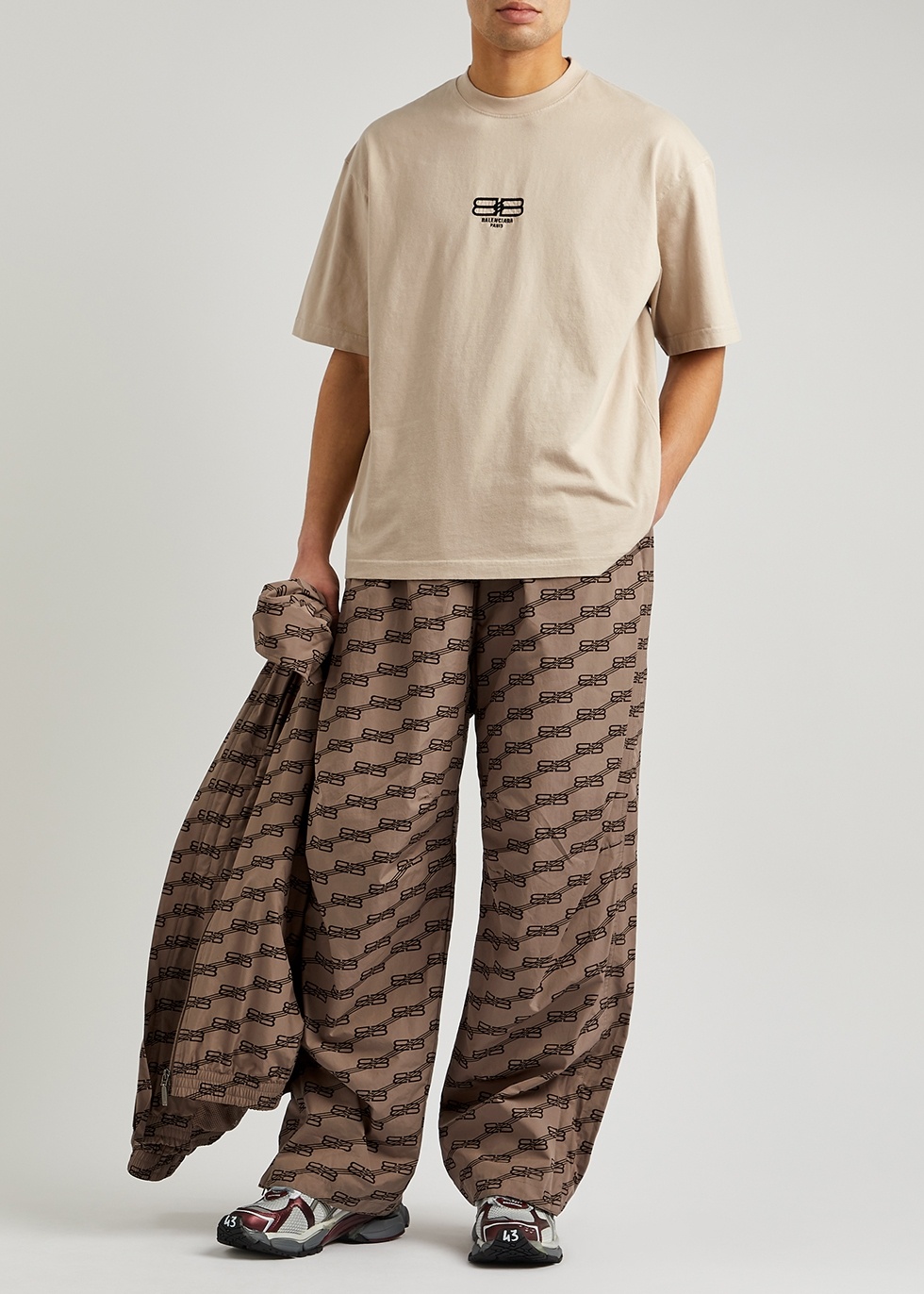 BALENCIAGA Men's Bb Monogram Regular Fit Tracksuit Pants in