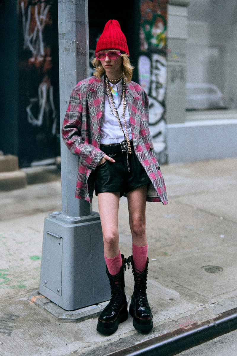 R13 DOUBLE-BREASTED PEAK LAPEL RAGGED BLAZER outlook
