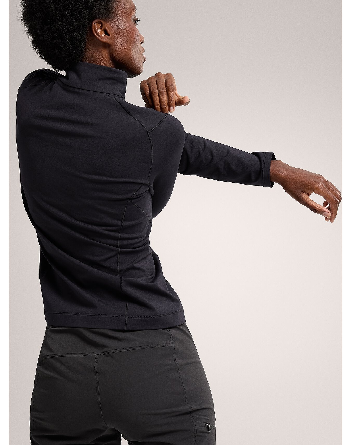 Rho Zip Neck - 3