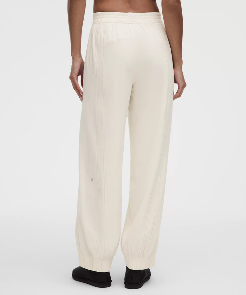 Define High-Rise Swift Jogger *Regular 3