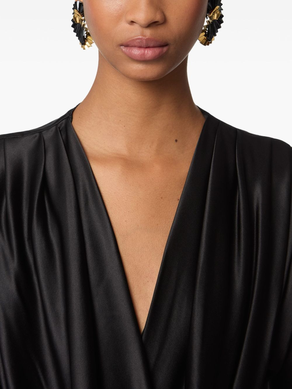 Fluid Wings pleated earrings - 4
