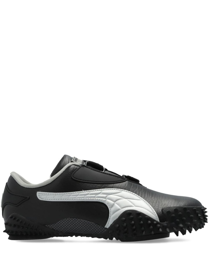 Mostro sneakers 1
