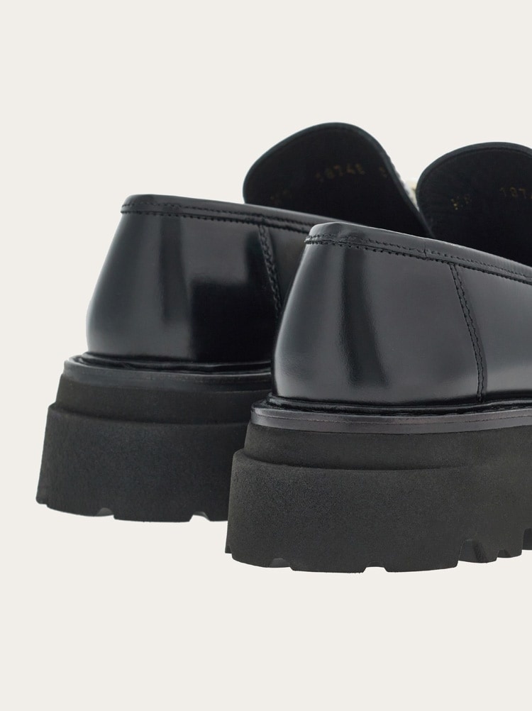 MOCCASIN WITH BEJEWELED GANCINI ORNAMENT - 4