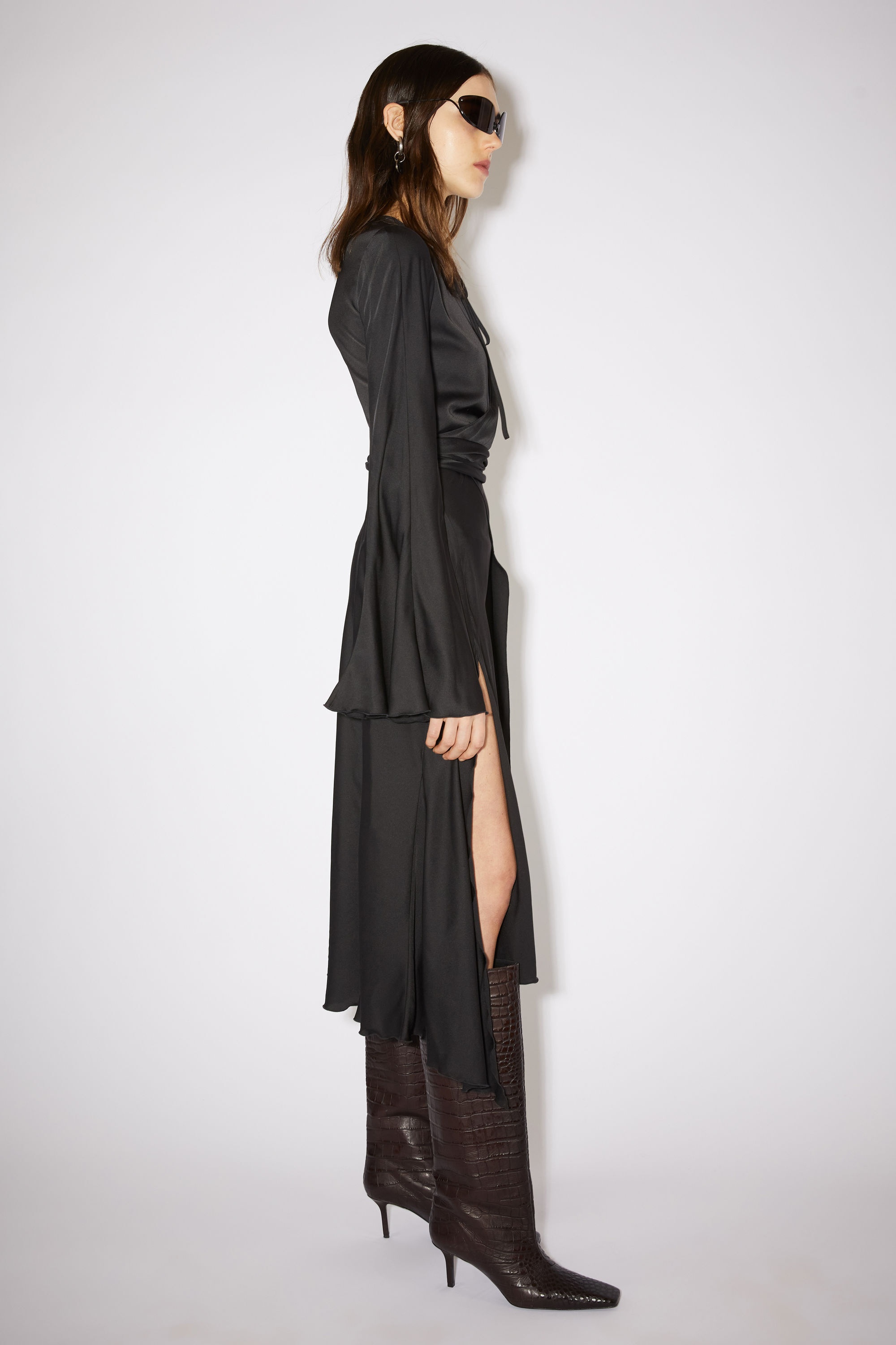 Satin long sleeve dress - Black - 4