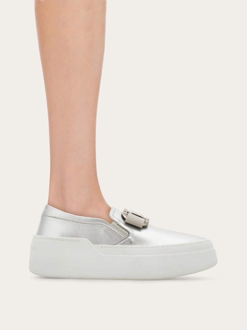 FERRAGAMO New Vara plate slip on outlook