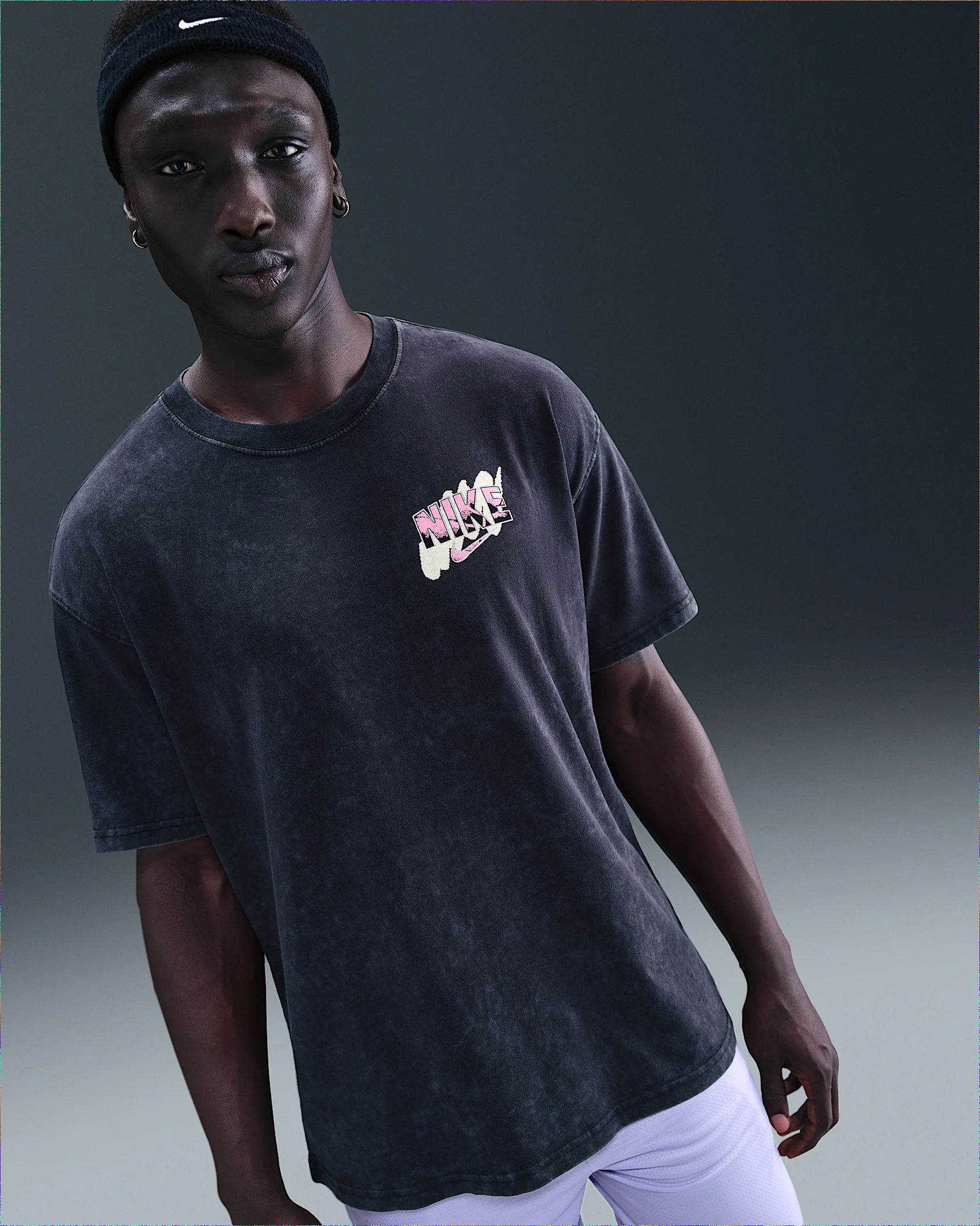 Nike Men's Basketball T-Shirt - 1