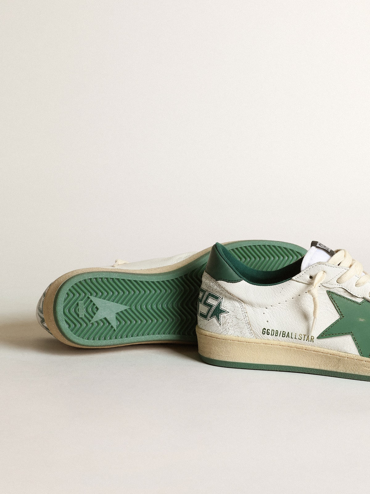 Men's Ball Star in white nappa leather with green leather star and heel tab - 3