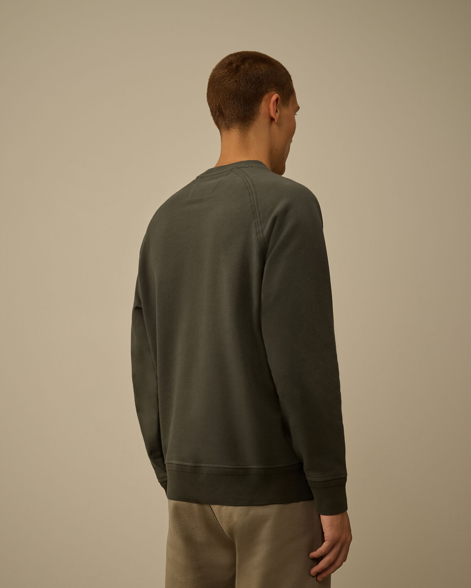 Diagonal Raised Fleece Crewneck Logo Sweatshirt - 4