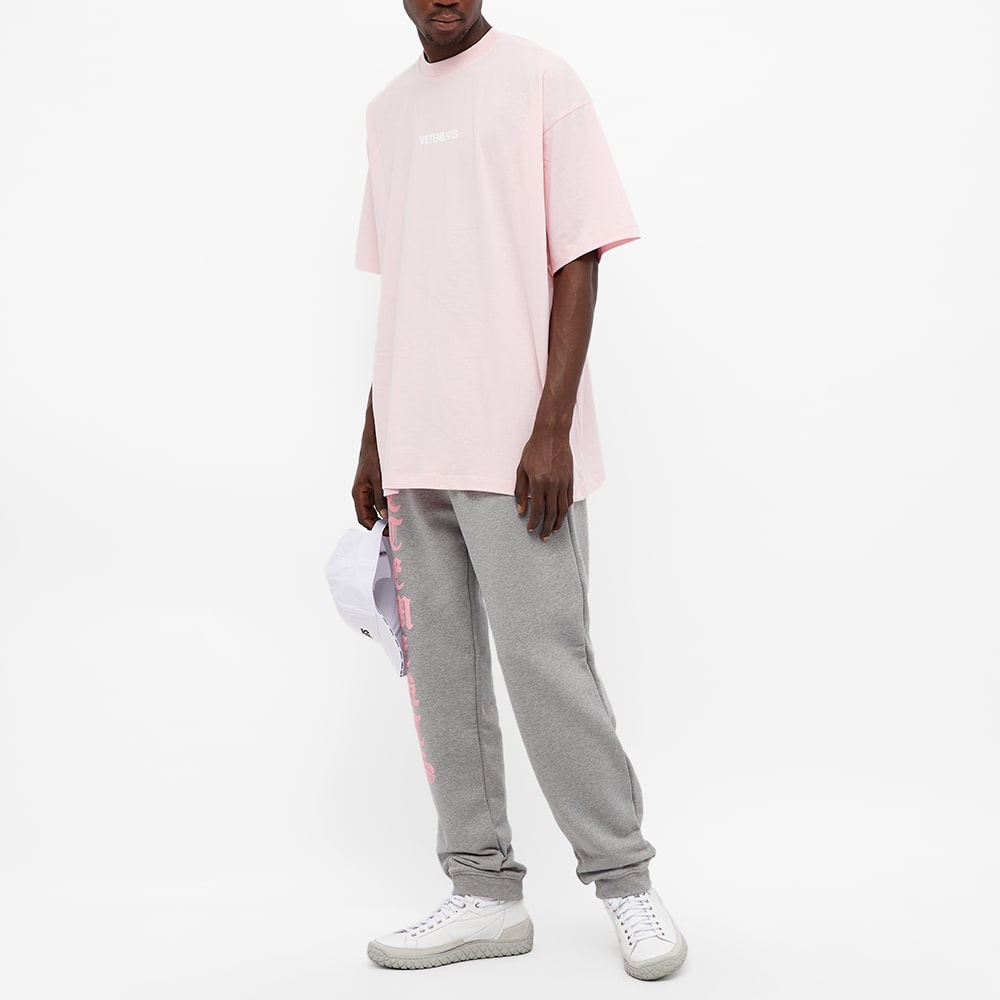 VETEMENTS Logo Label Tee - 5