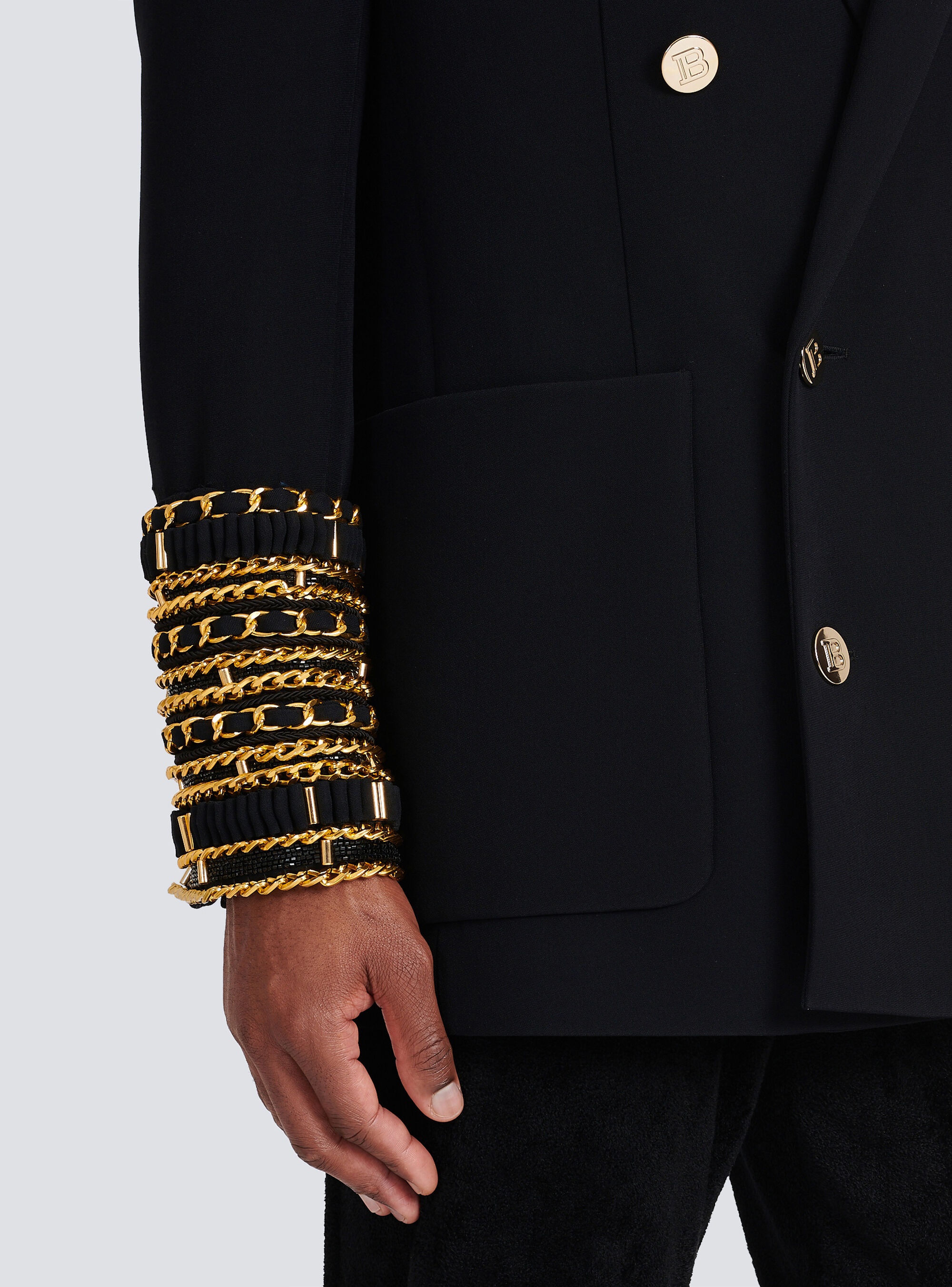 Twill blazer with double-breasted gold-tone buttoned fastening - 9