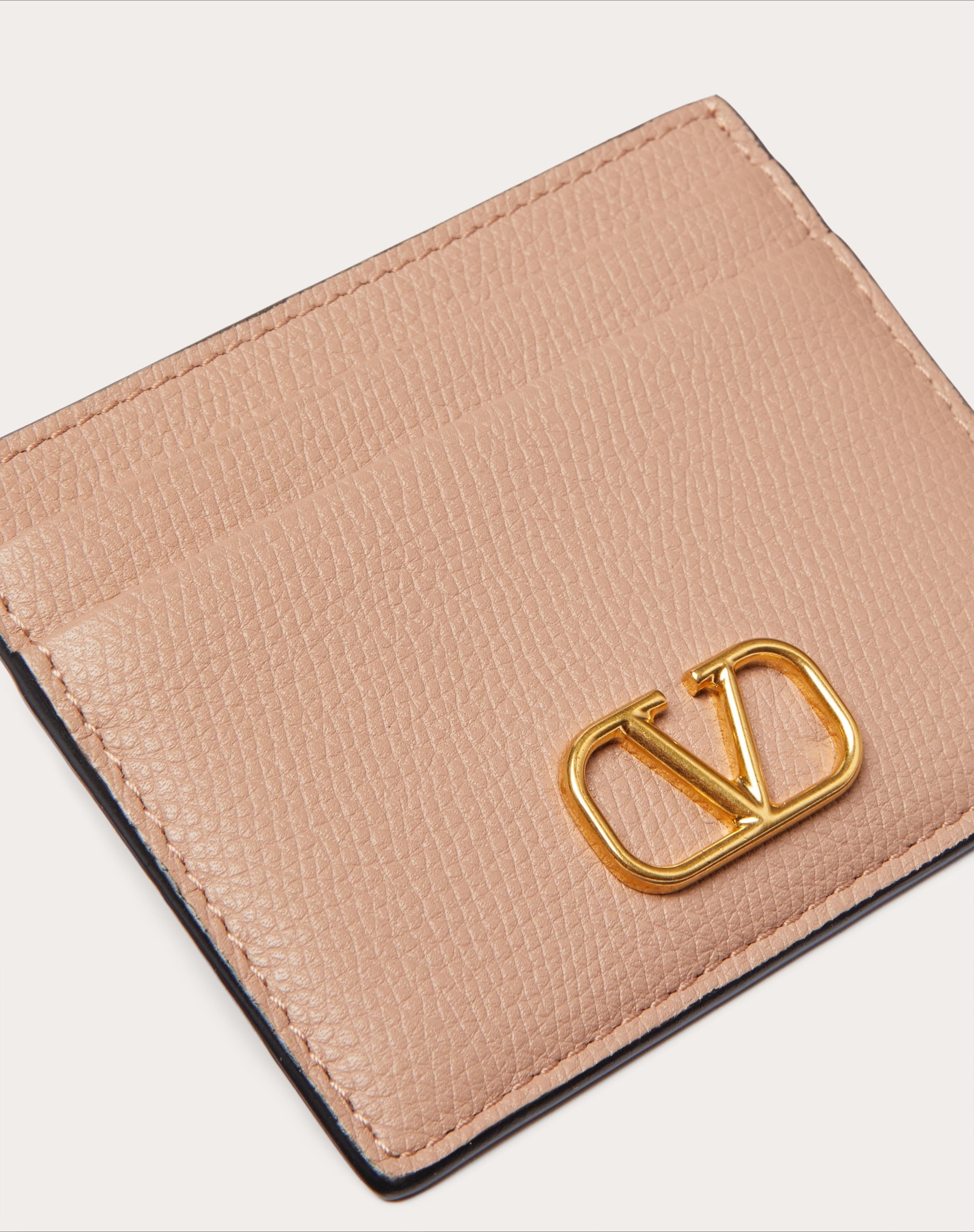 VLOGO SIGNATURE GRAINY CALFSKIN CARDHOLDER - 2