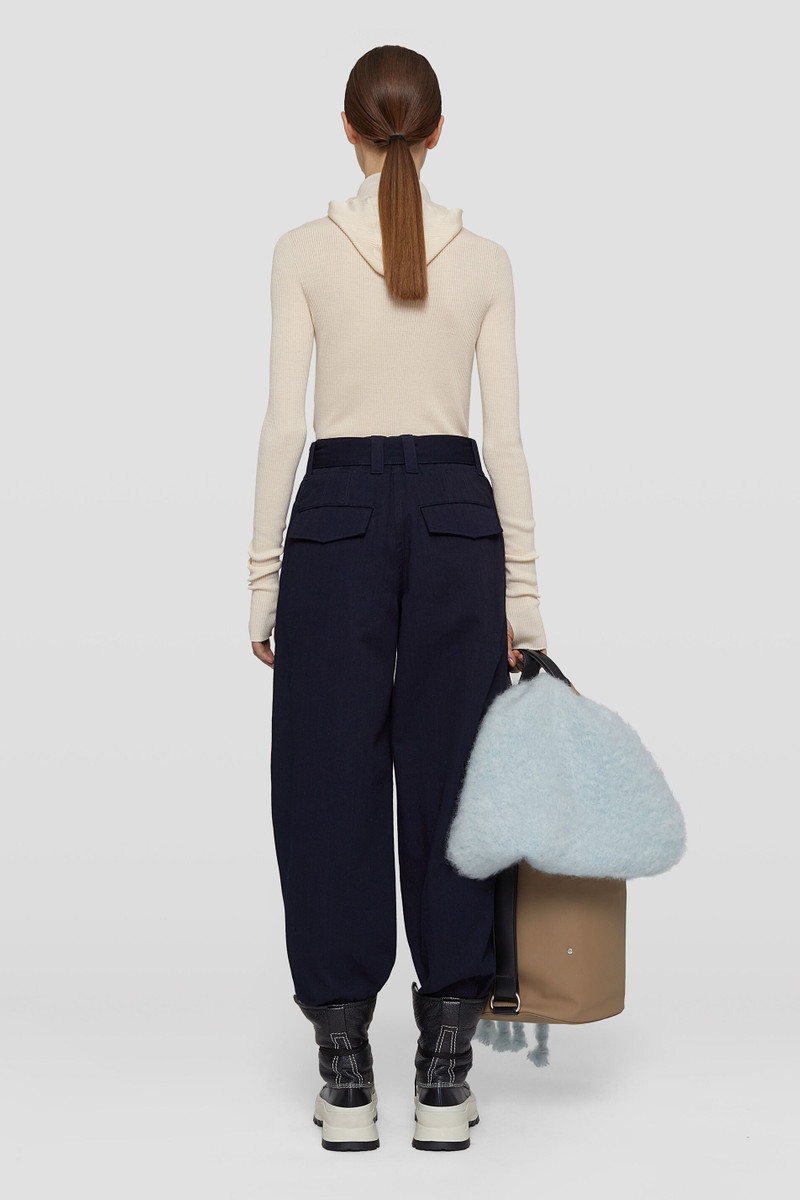 Hooded Sweater 4