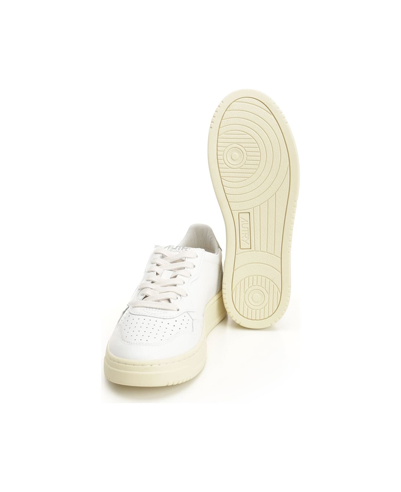 'medalist Low' Sneaker - 5