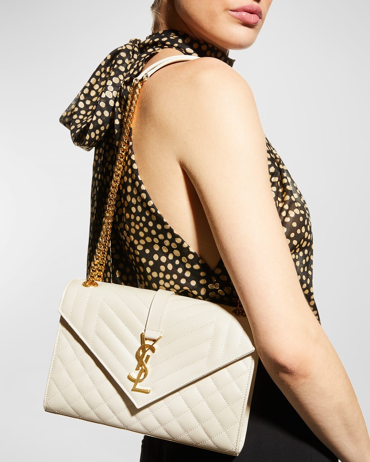 Envelope Triquilt Medium YSL Shoulder Bag in Grained Leather - 3