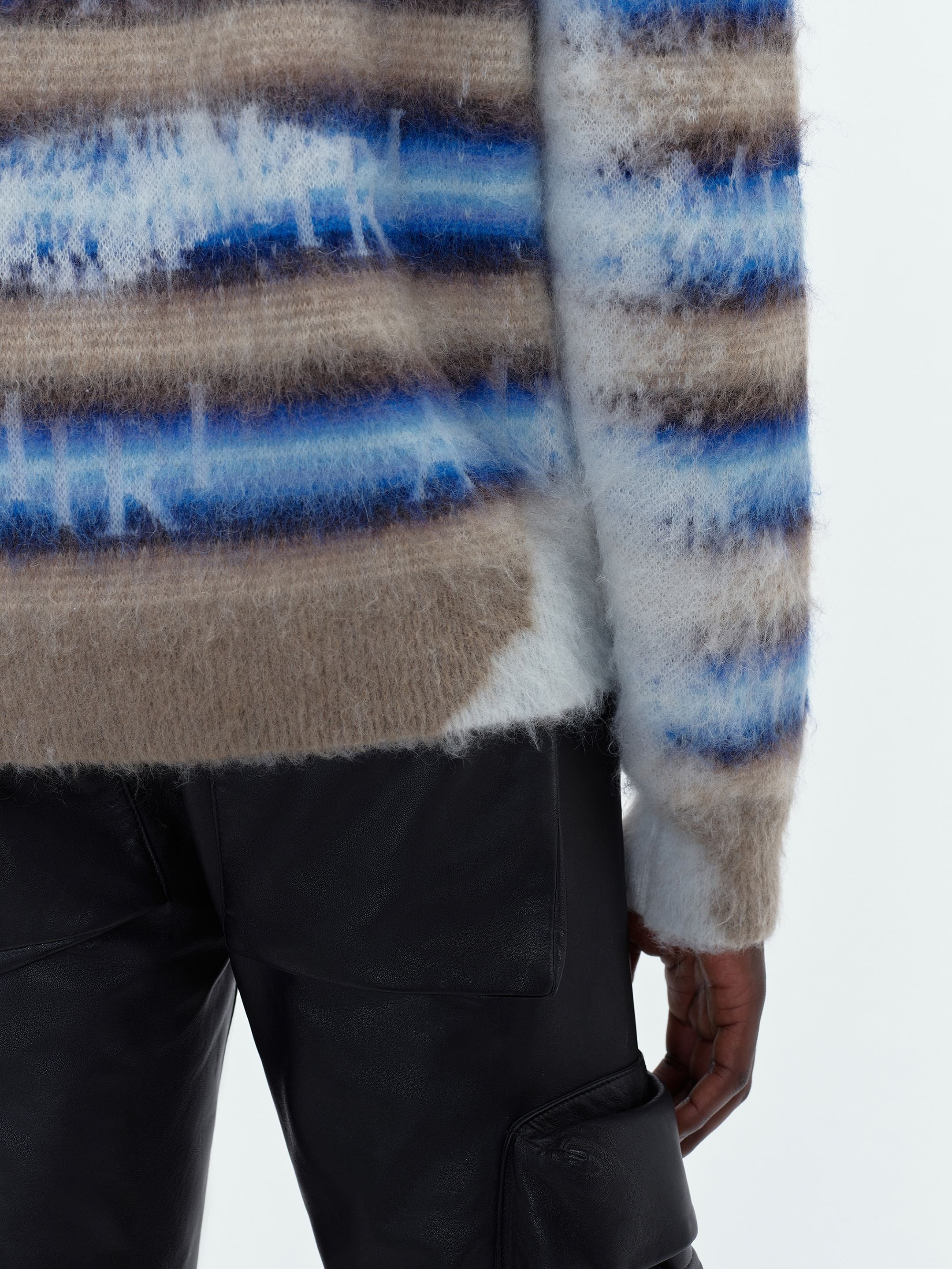 AMIRI STAGGERED STRIPED CREW - 9