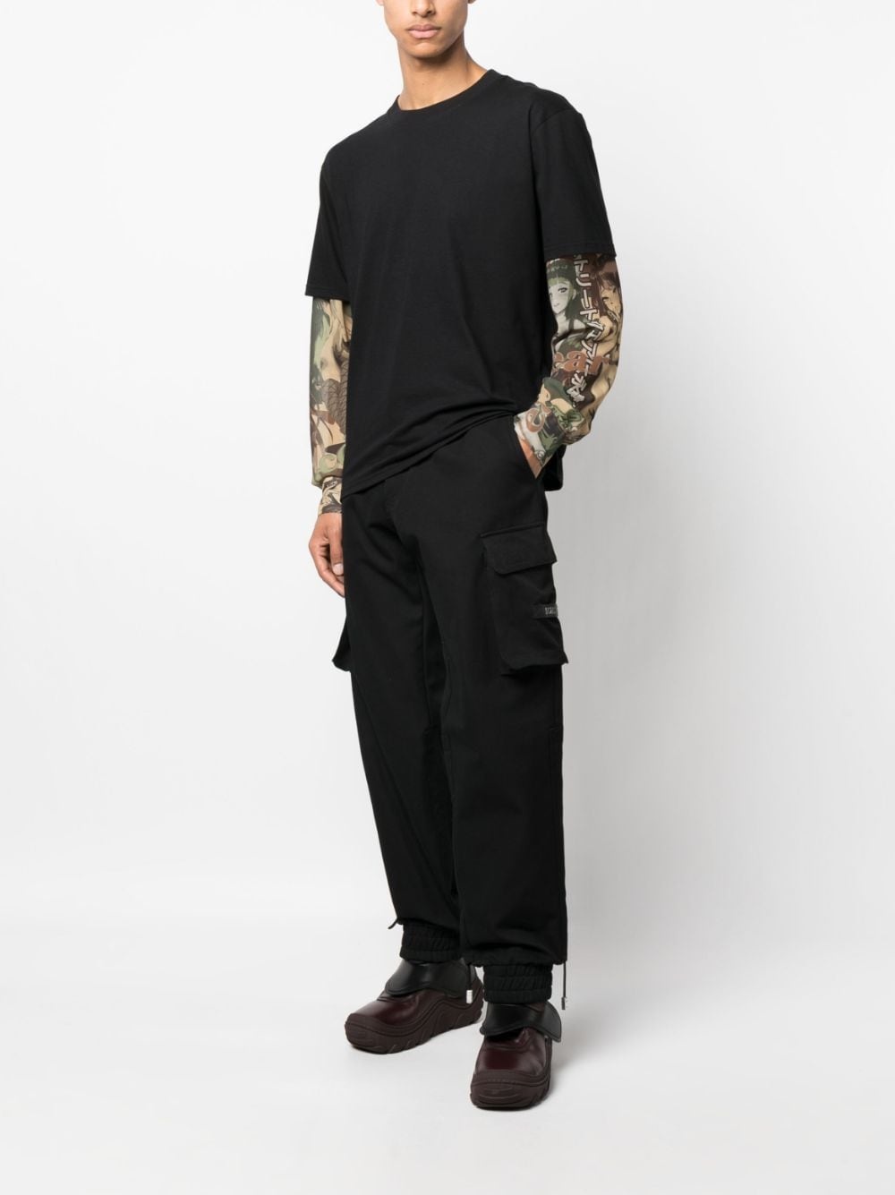 logo-patch cargo trousers - 2
