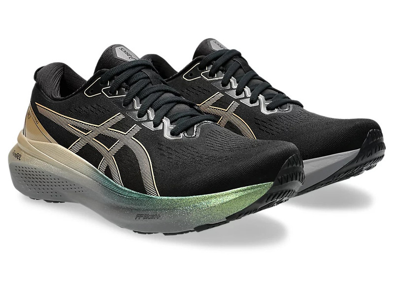Asics GEL-KAYANO 30 PLATINUM outlook