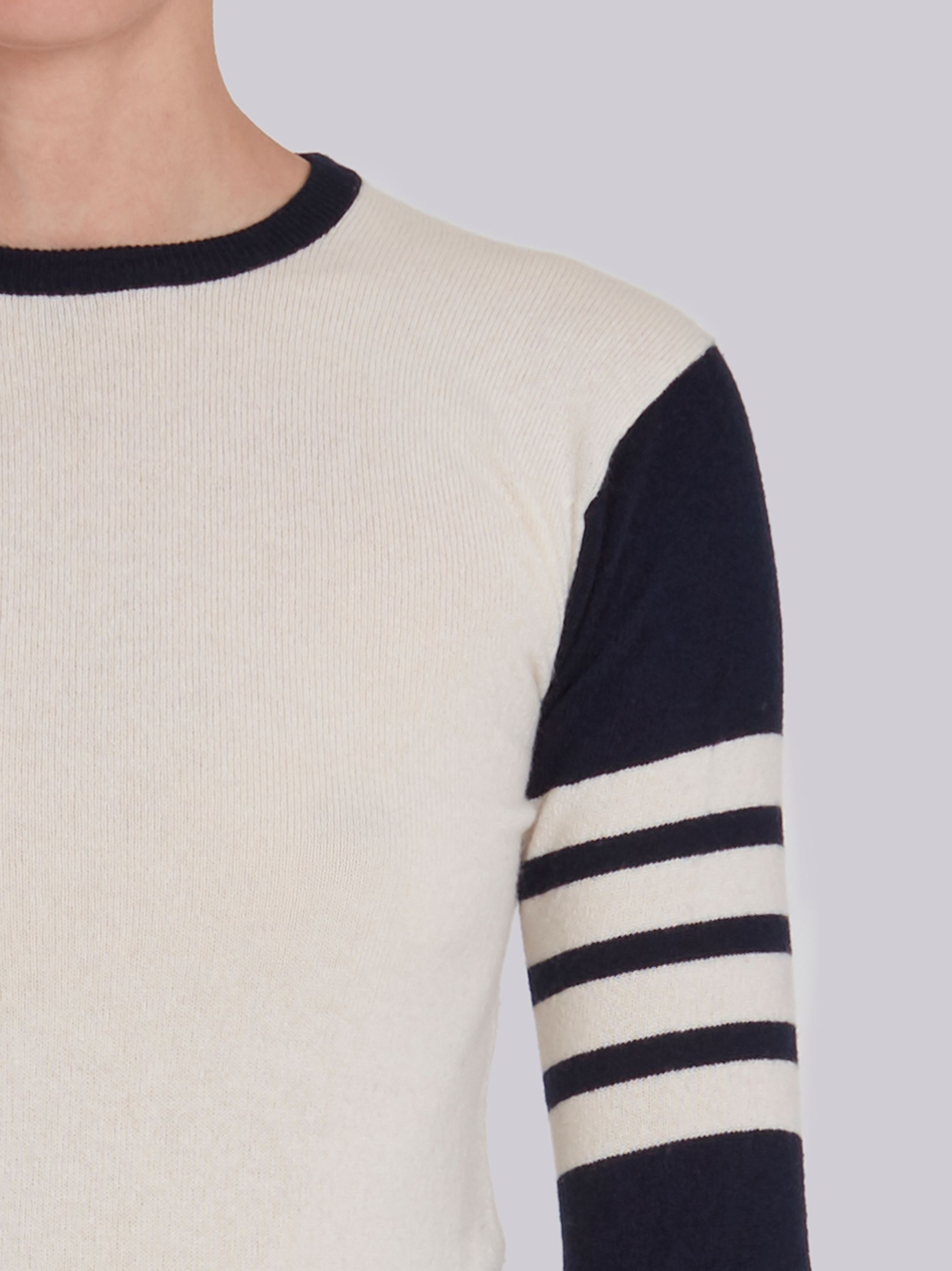 Contrast Stripe Pullover - 3