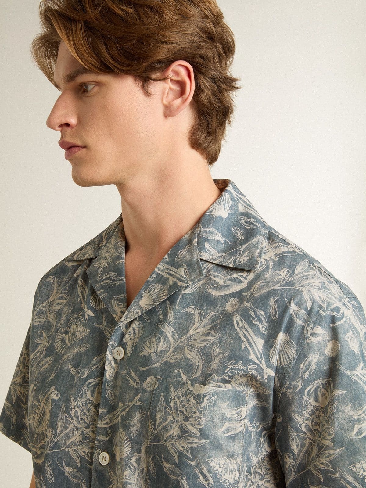 Men's short-sleeved pajama-style poplin shirt with a blue and white marine print - 5