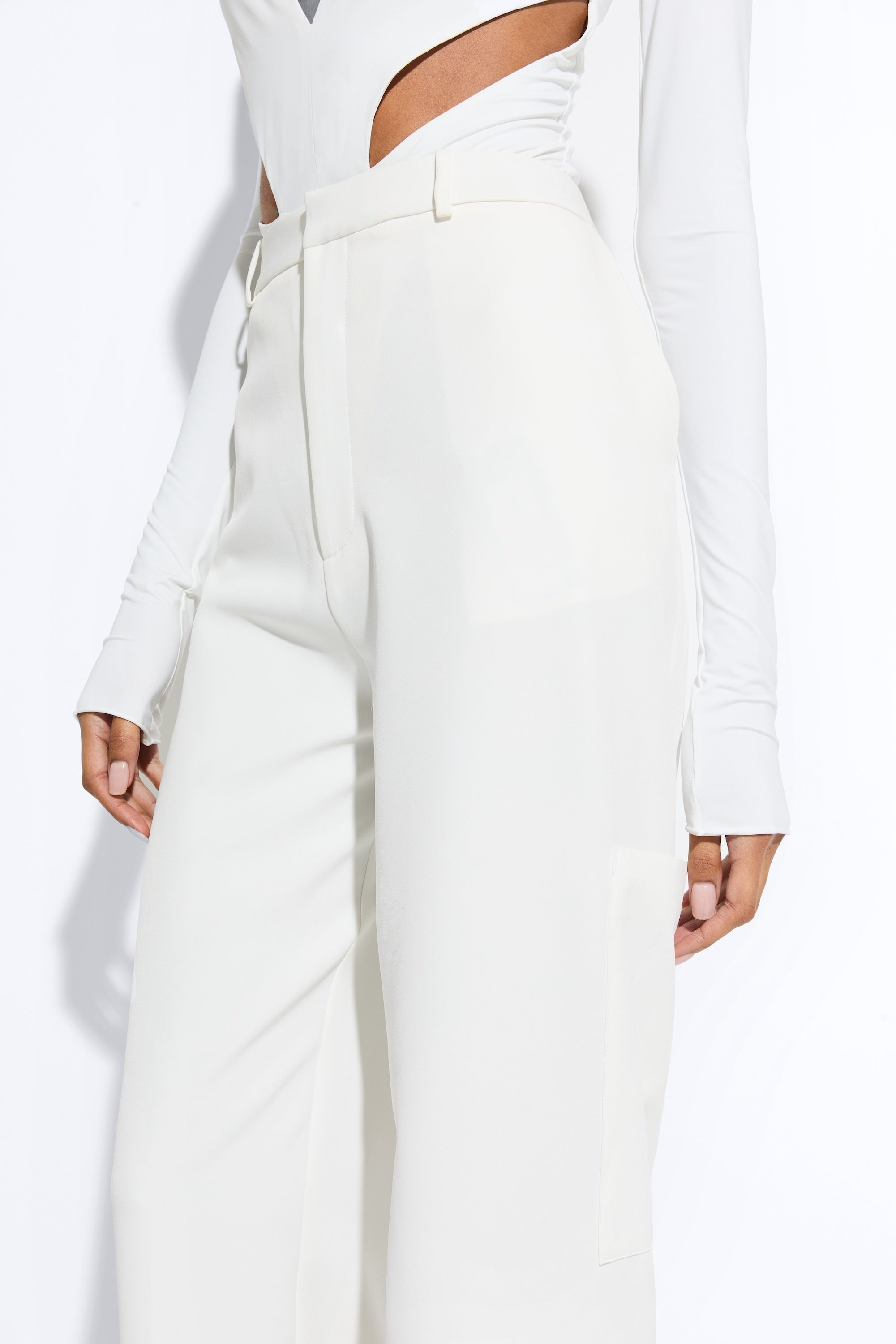 Matte Crepe Tapered Trouser - 4