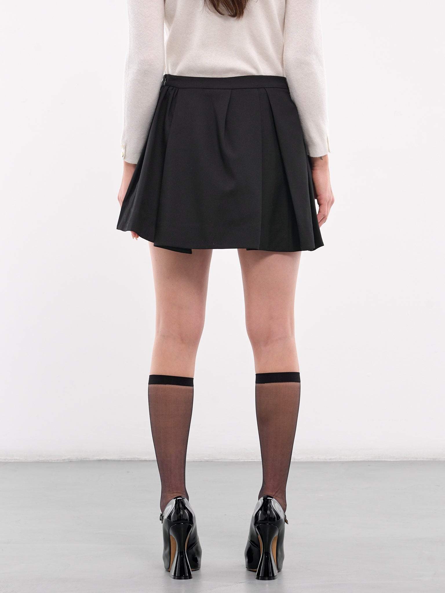 Irregular Pleated Skirt - 3