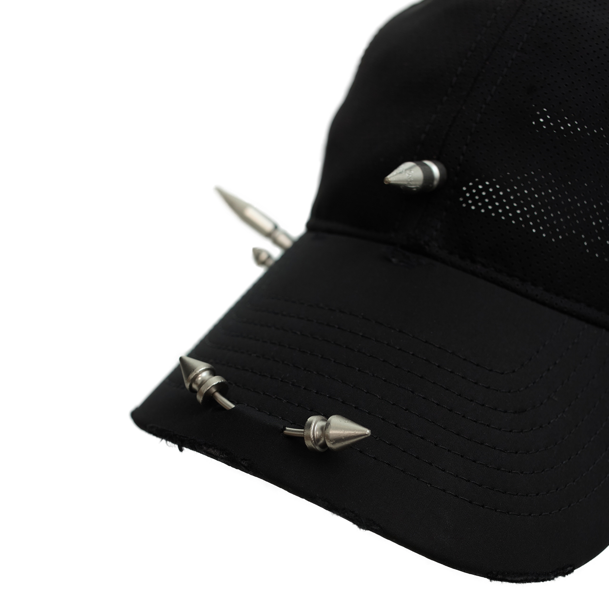 BLACK CAP WITH SPIKES - 5
