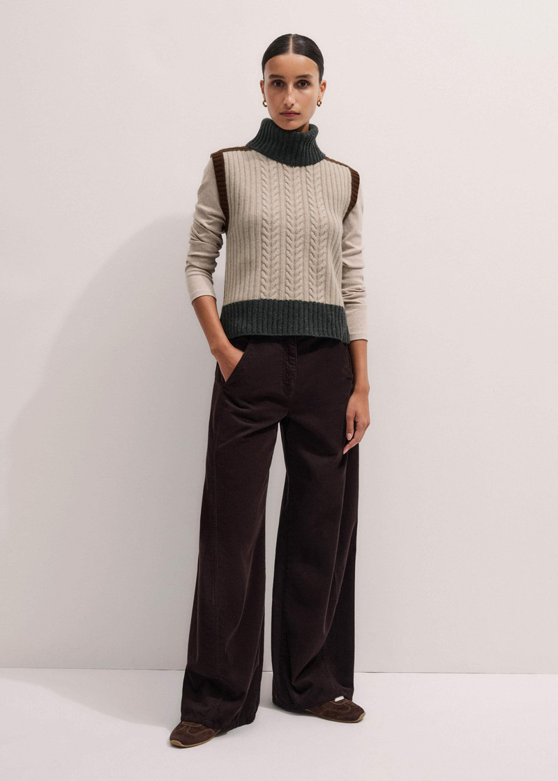 Cable Vest + Snood 7
