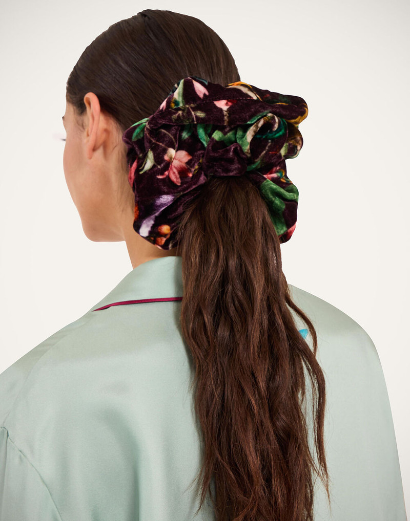 La DoubleJ Giga Scrunchie outlook