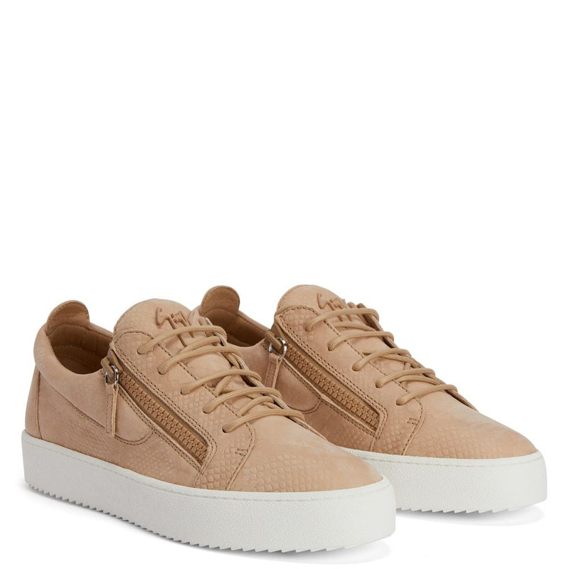 Giuseppe Zanotti Frankie outlook