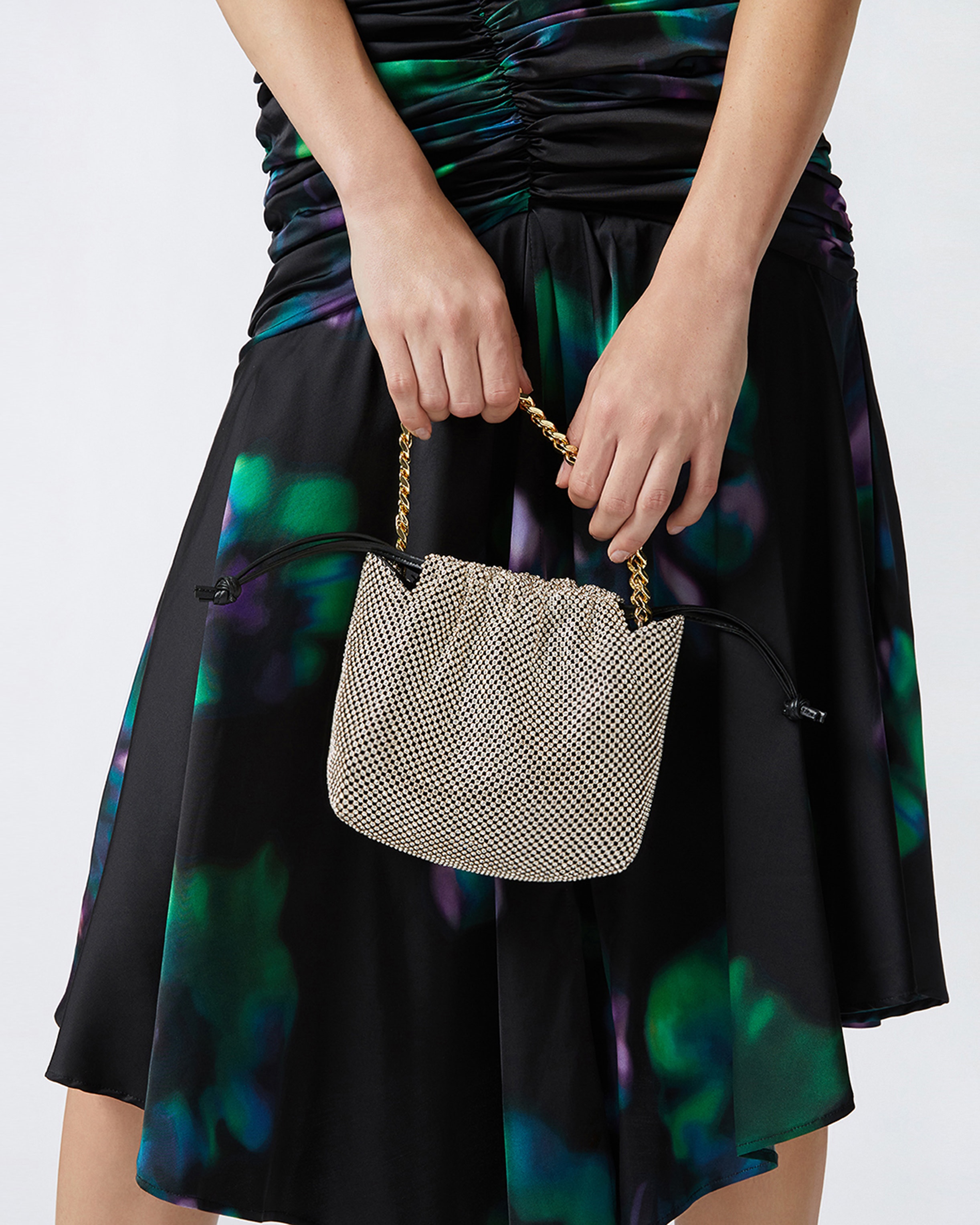 MINI CLUTCH IN RHINESTONE MESH - 6