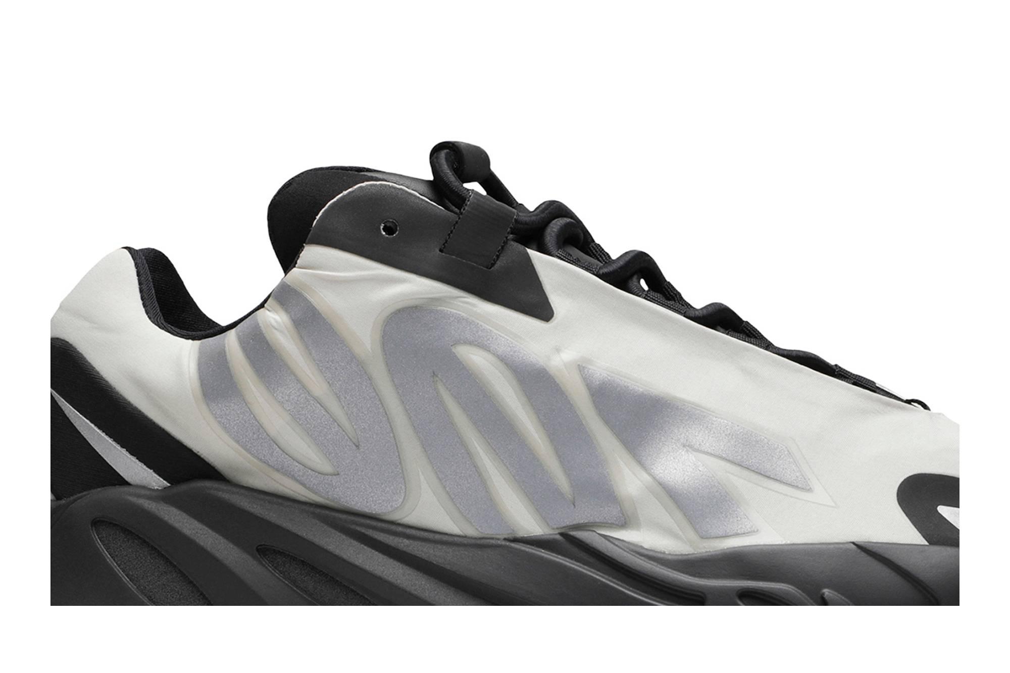 Yeezy Boost 700 MNVN 'Bone' - 2